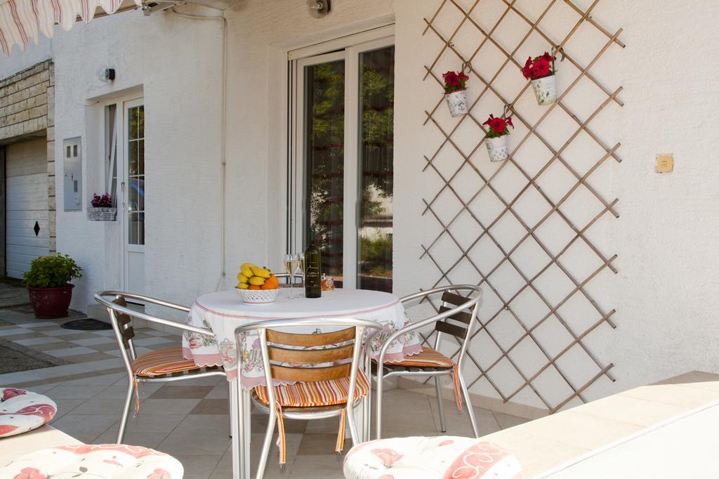 Apartments Marija เวอร์บนิค ภายนอก รูปภาพ