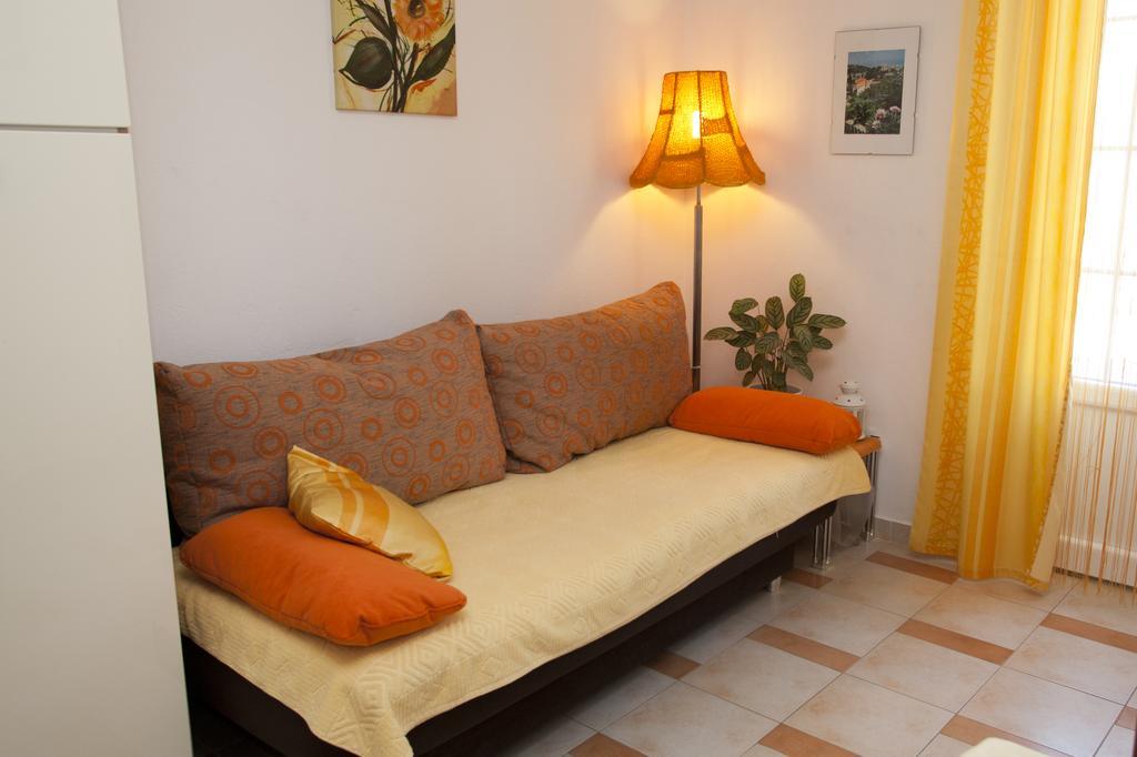 Apartments Marija เวอร์บนิค ภายนอก รูปภาพ