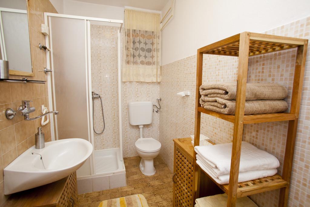 Apartments Marija เวอร์บนิค ภายนอก รูปภาพ